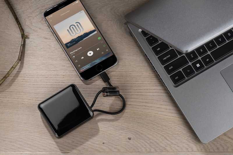 Powerbank LUMERO 10000 mAh 22,5W P152179A