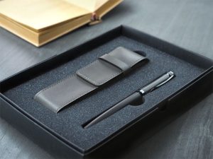 Zestaw pióro i etui na pióra P064897J 