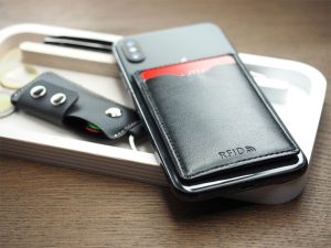 Etui na kartę kredytową RFID P064910J 