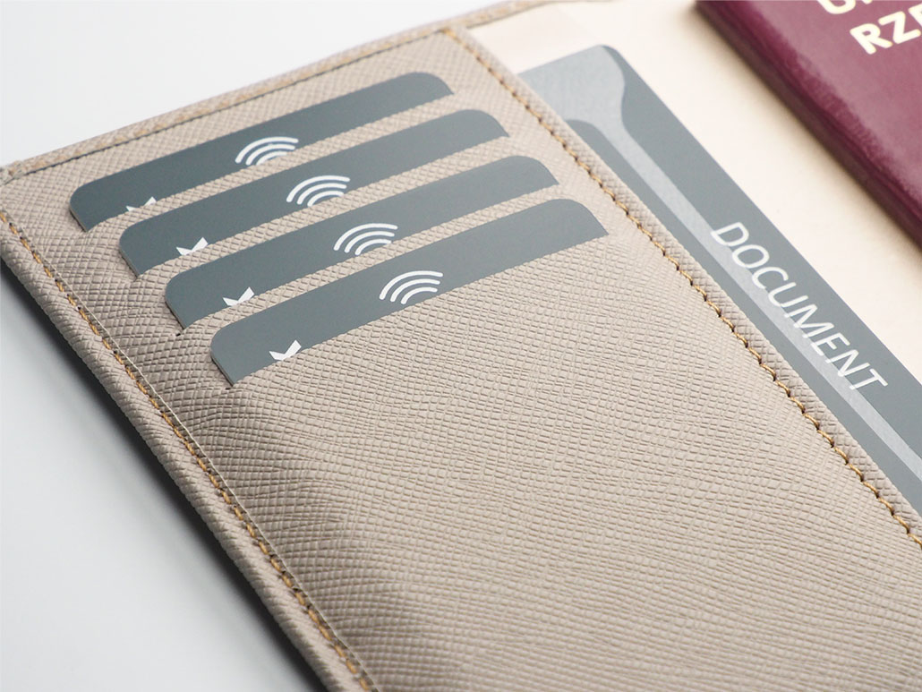 Etui na paszport RFID P065383J 8 Etui na paszport RFID P065383J