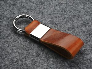 Brelok P065395J 