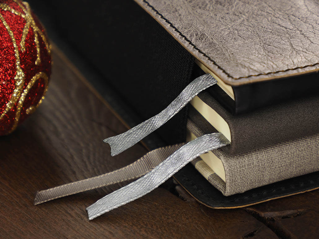 Etui na książkę P064854J 2 Etui na książkę P064854J