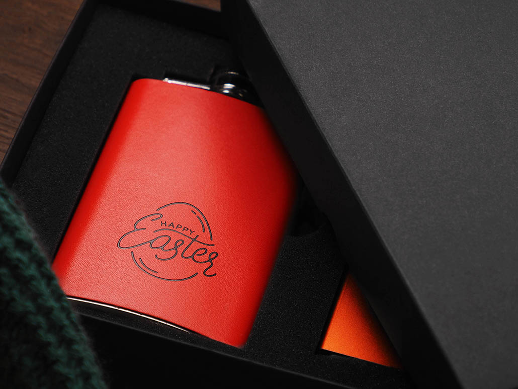 Zestaw wielkanocny piersiówka i etui RFID P065060J 4 Zestaw wielkanocny piersiówka i etui RFID P065060J