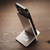 Drewniana podstawka pod telefon P065272J 3 Drewniana podstawka pod telefon P065272J