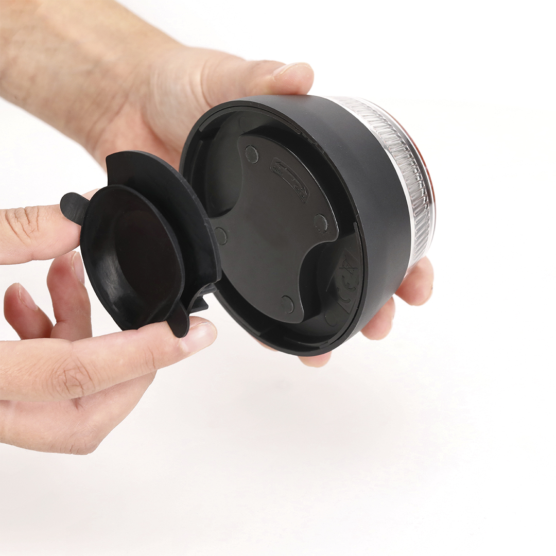 Uchwyt przyssawkowy do lampy awaryjnej V16 Karlon P174612T