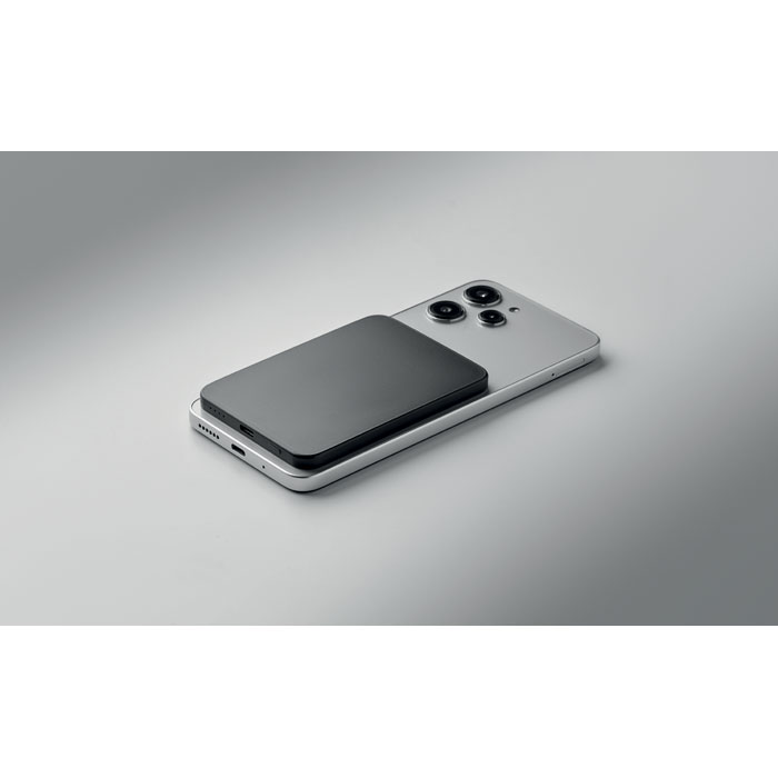 Smukły magnetyczny powerbank 20W P177914O
