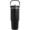 Stanley IceFlow™ 2.0 termoizolowany kubek ze stali nierdzewnej, pojemność 890 ml, z odchylaną słomką P179304C czarny Stanley IceFlow™ 2.0 termoizolowany kubek ze stali nierdzewnej, pojemność 890 ml, z odchylaną słomką P179304C czarny