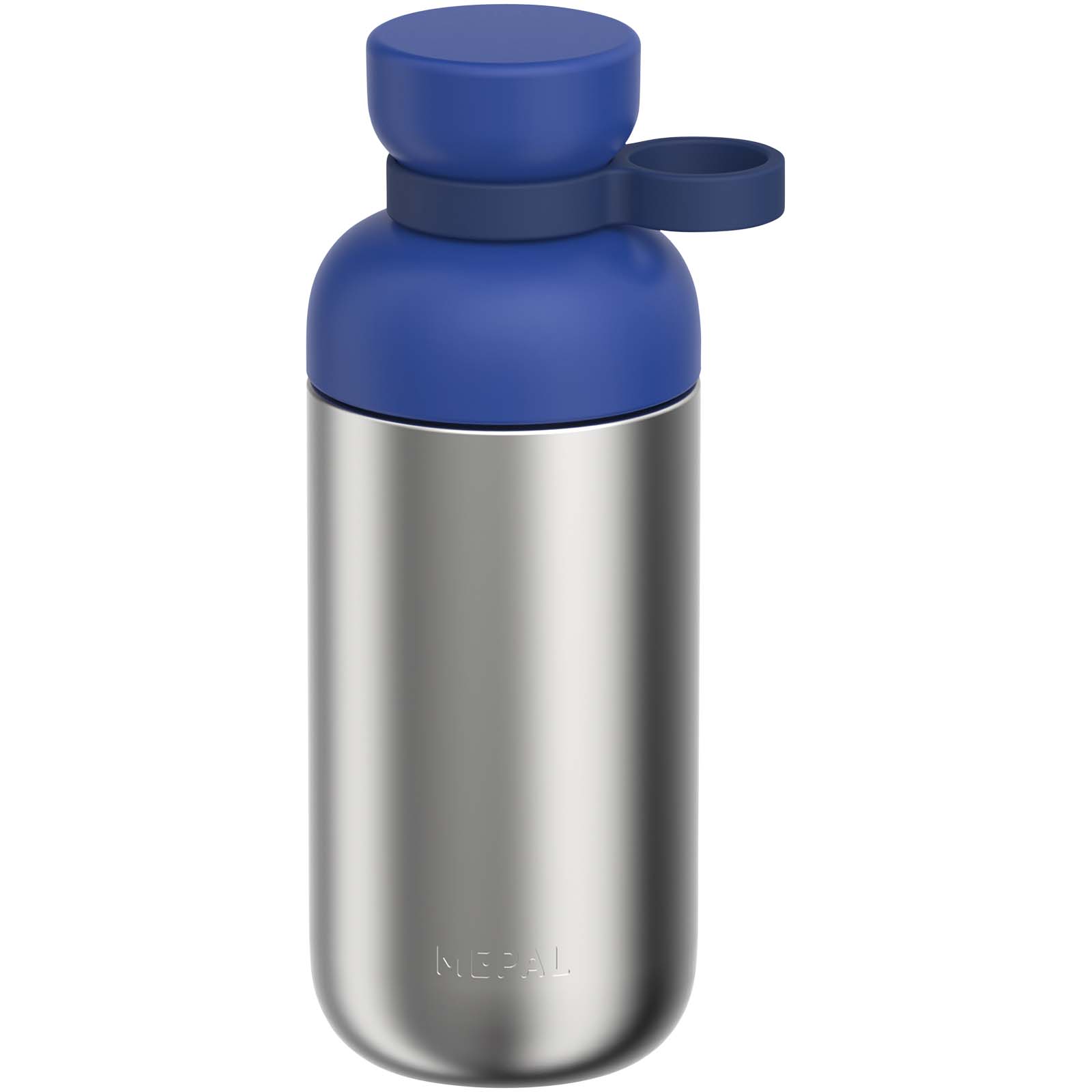 Butelka na wodę Mepal Vita 500 ml wykonana ze stali nierdzewnej z recyklingu P179325C żywy błękit Butelka na wodę Mepal Vita 500 ml wykonana ze stali nierdzewnej z recyklingu P179325C żywy błękit