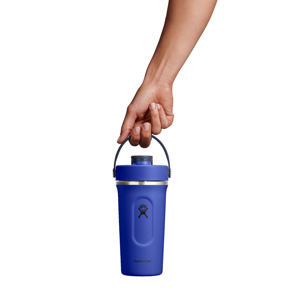 710 ML INSULATED SHAKER BOTTLE CAPRI BLUE P181840P 3 710 ML INSULATED SHAKER BOTTLE CAPRI BLUE P181840P