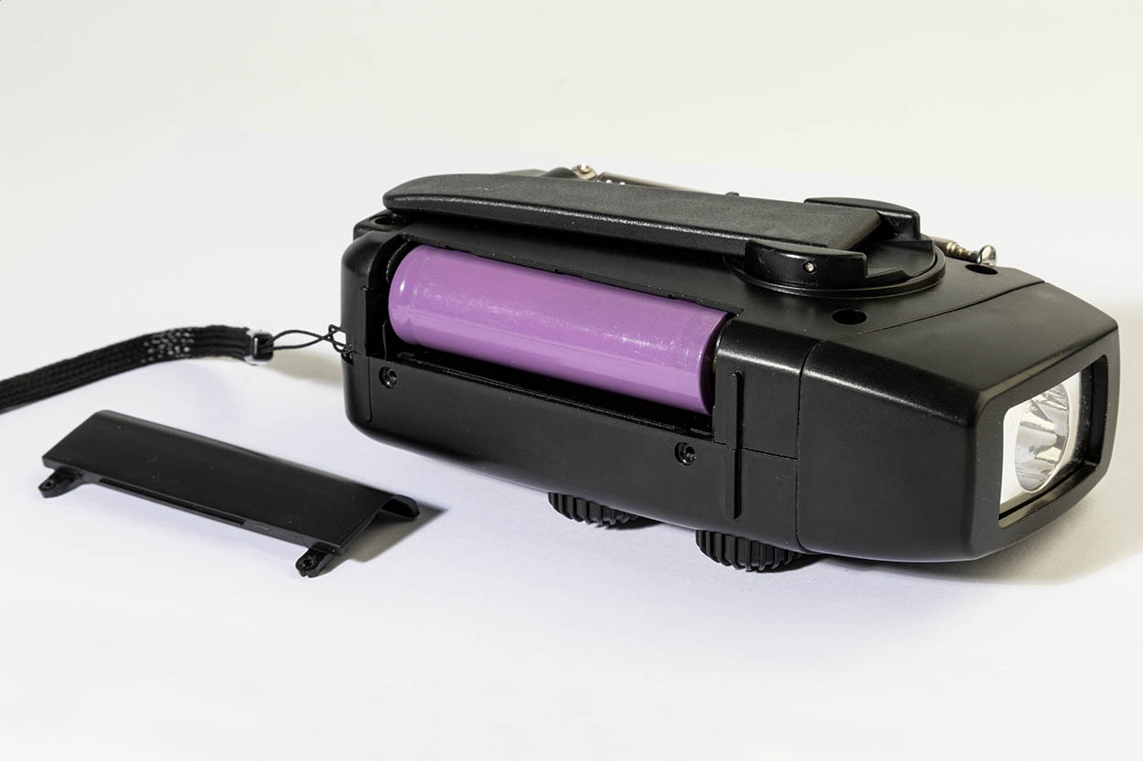 Wielofunkcyjne radio awaryjne Beacon P180481D