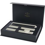 Parker IM Essentials – elegancki zestaw piśmienniczy: pióro i długopis, kolor srebrny P183018C 